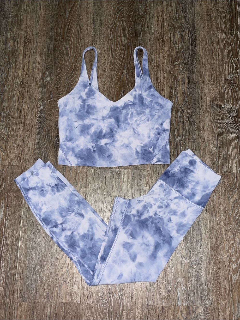 GUC Lululemon Matching Diamond Dye Align Set. Size Top 6/Bottom 4
